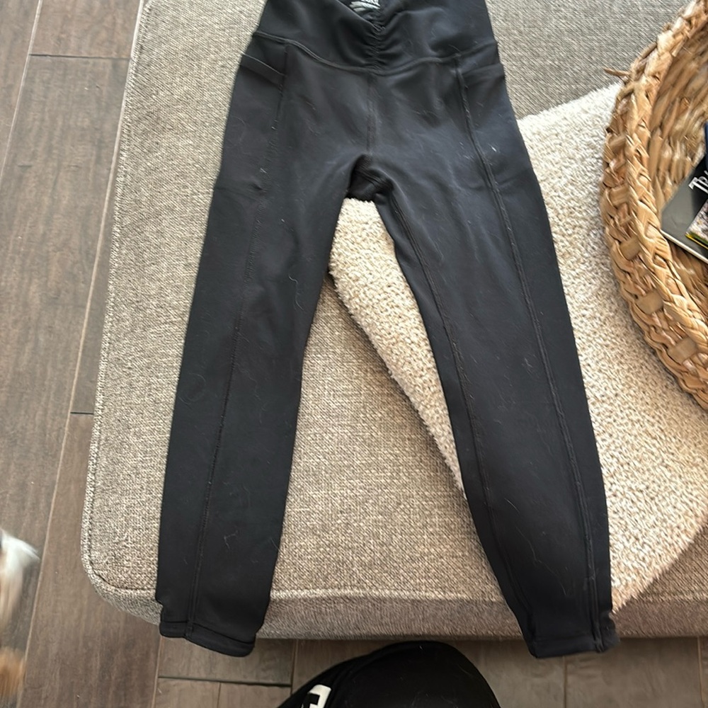 Athleta girl black transcend rousch tight! Only worn one time- reg (ankle fit)